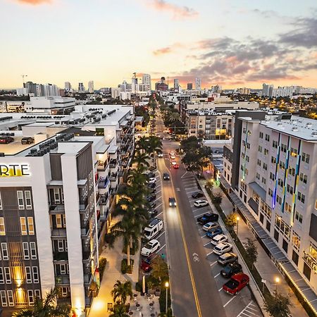 Tropicana Field 2 Bed In Dwtwn With Free Parking Apartman St. Petersburg Kültér fotó