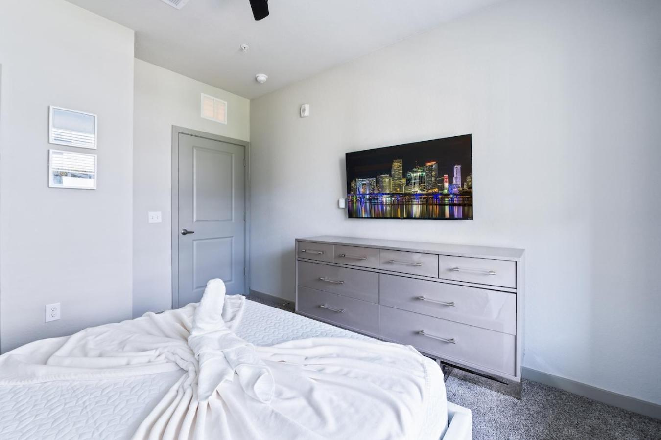 Tropicana Field 2 Bed In Dwtwn With Free Parking Apartman St. Petersburg Kültér fotó