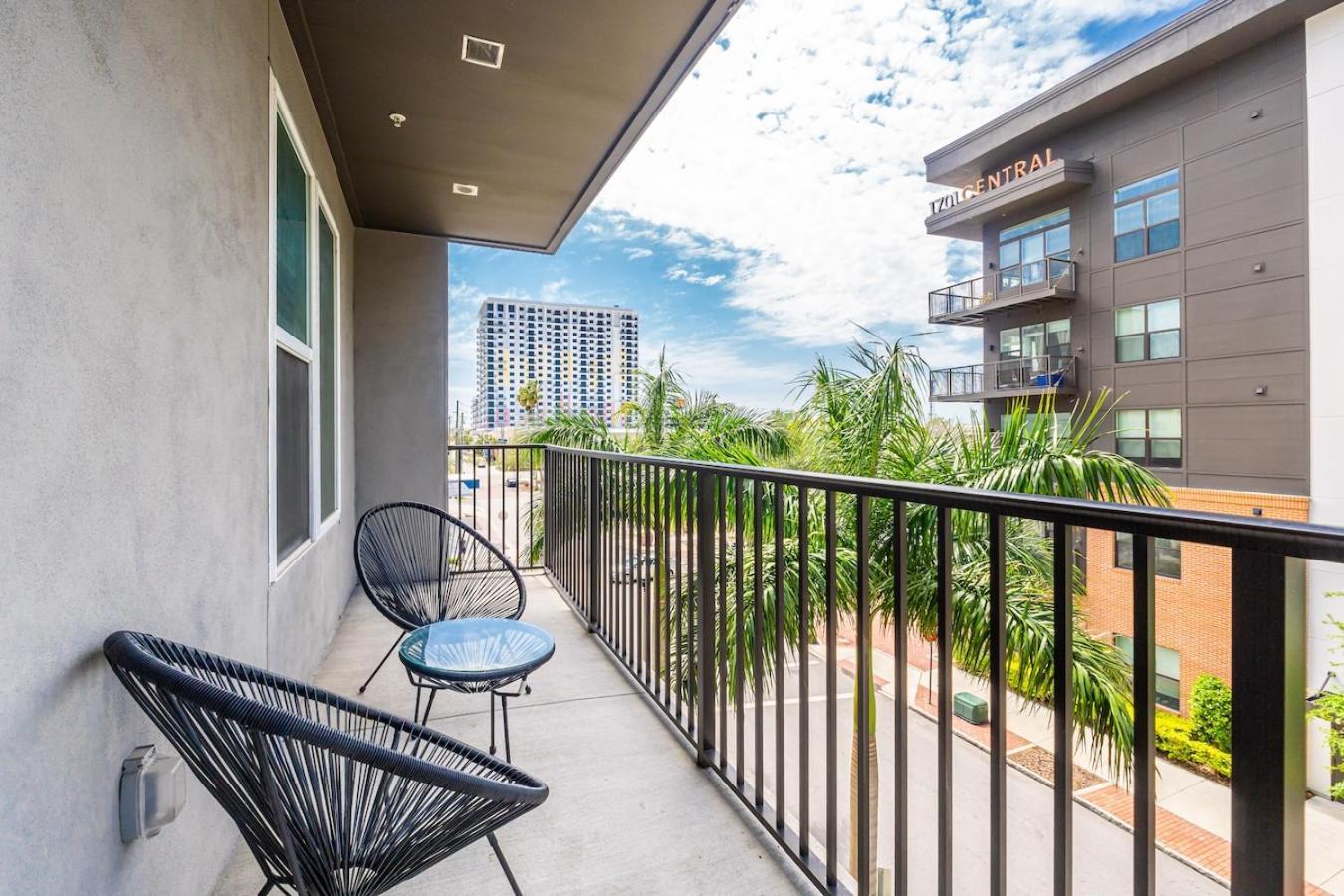 Tropicana Field 2 Bed In Dwtwn With Free Parking Apartman St. Petersburg Kültér fotó