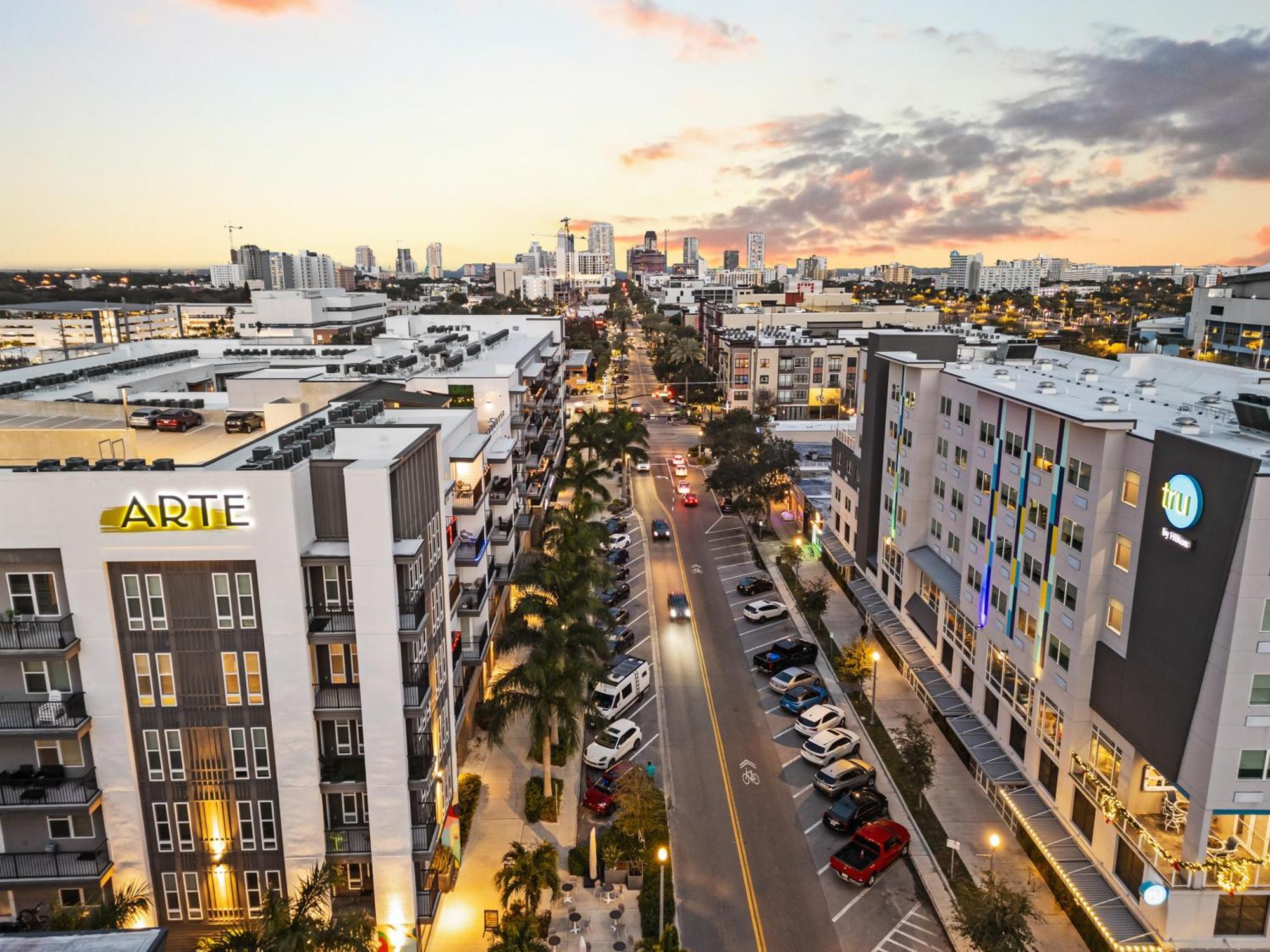 Tropicana Field 2 Bed In Dwtwn With Free Parking Apartman St. Petersburg Kültér fotó