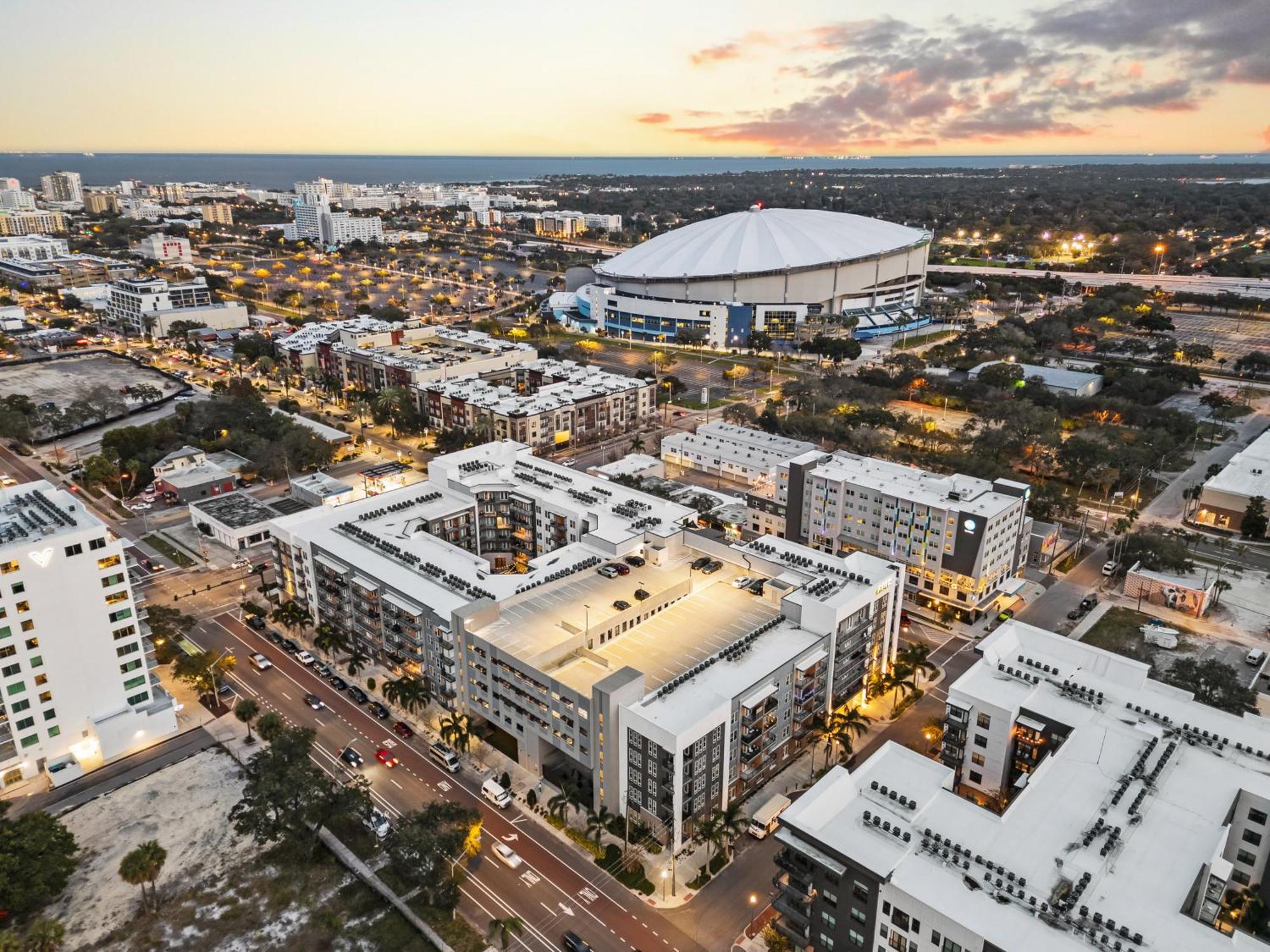 Tropicana Field 2 Bed In Dwtwn With Free Parking Apartman St. Petersburg Kültér fotó